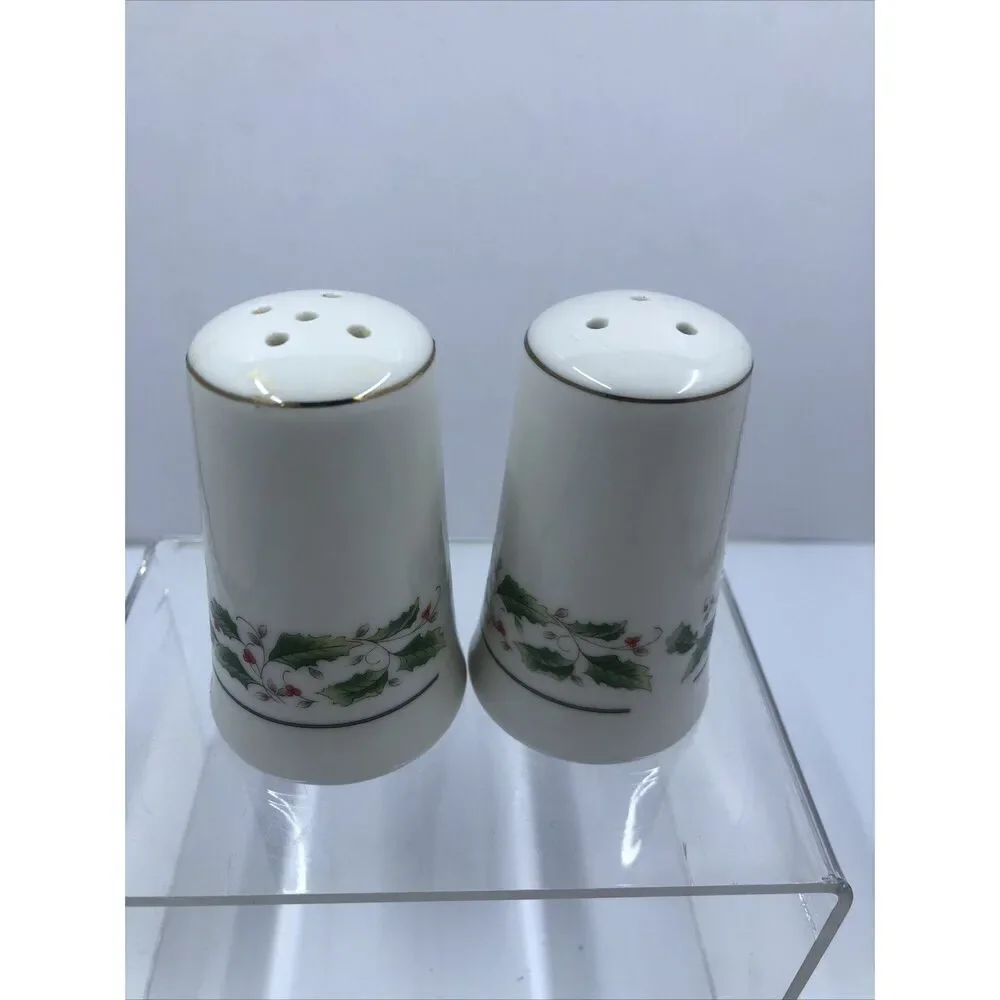 ROYAL LIMITED HOLLY HOLIDAY SALT & PEPPER SHAKER SET